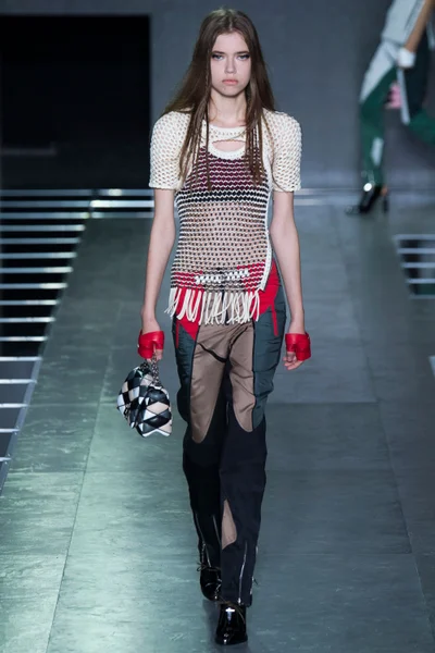 Look 24